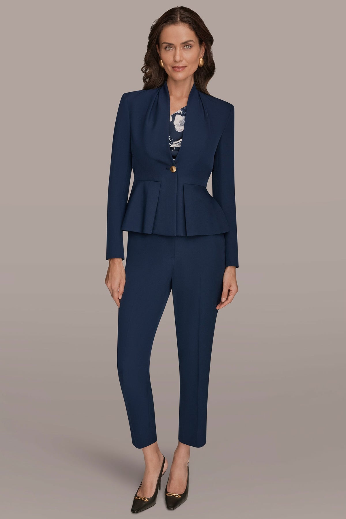 Donna Karan COLLARLESS PLEATED PEPLUM BLAZER