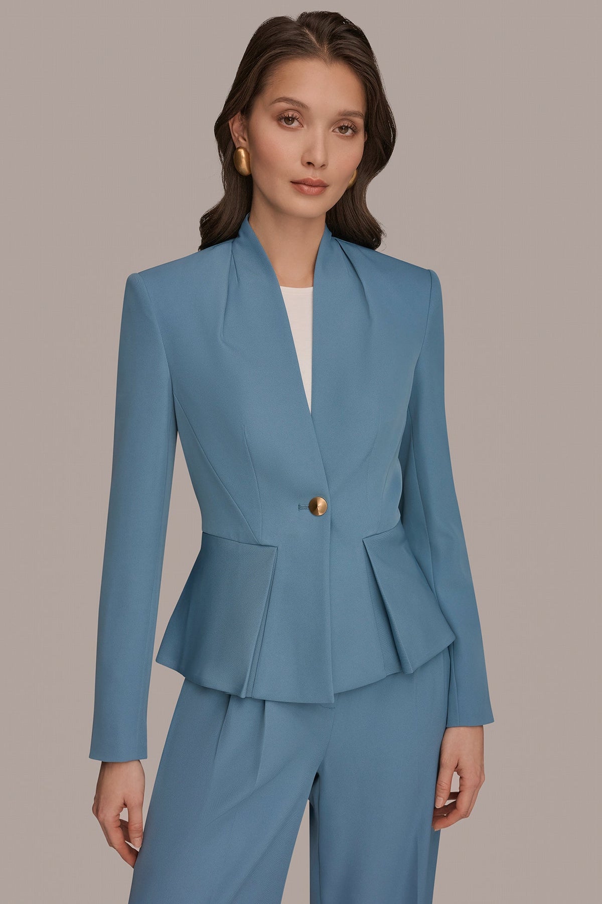 Donna Karan COLLARLESS PLEATED PEPLUM BLAZER