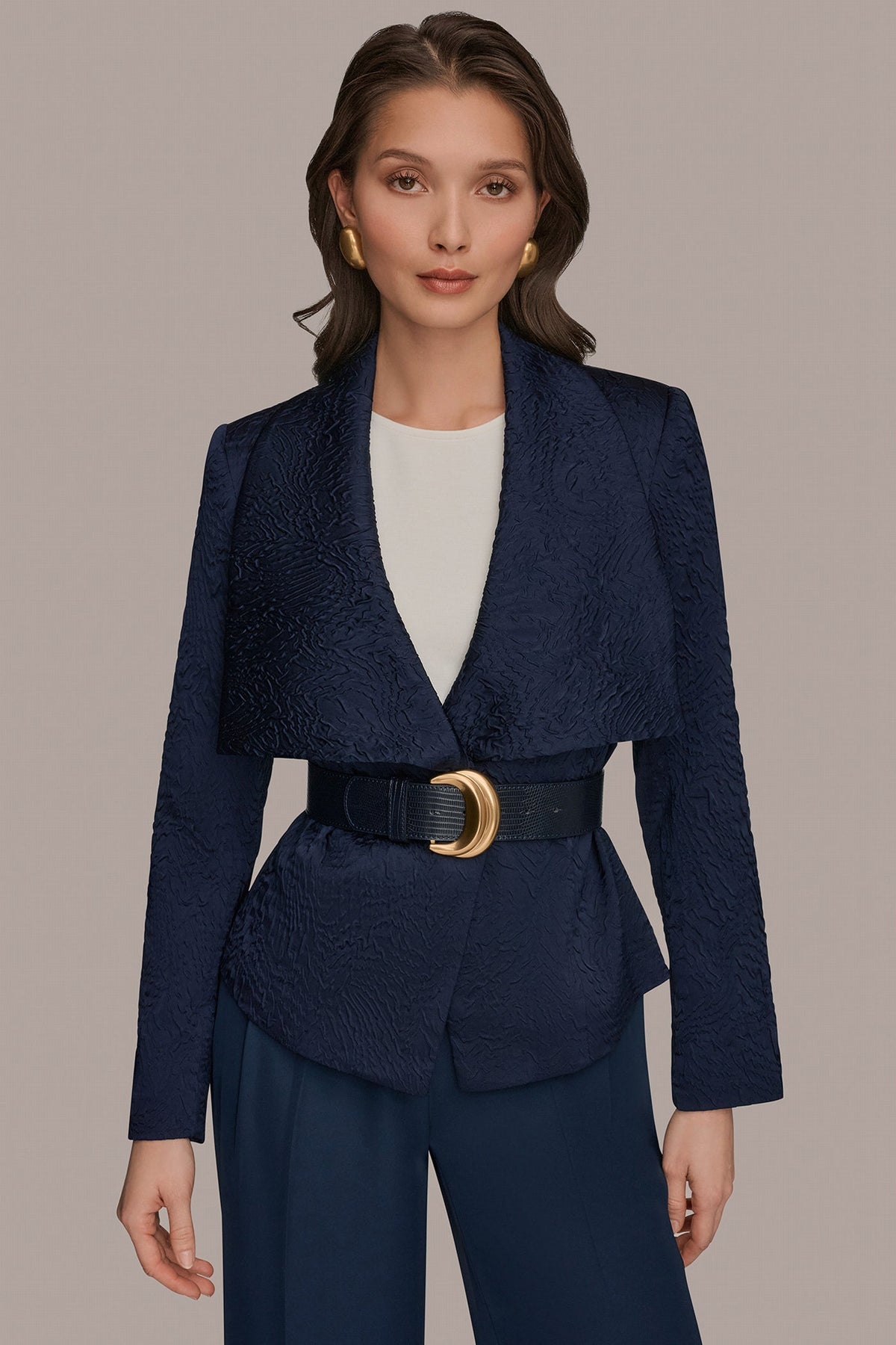 Donna Karan CRINKLE JACQUARD CROPPED BLAZER