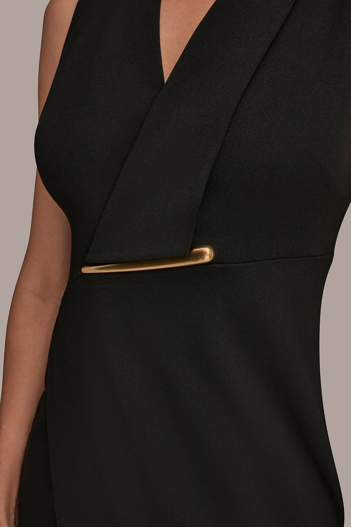 Donna Karan SLEEVELESS WRAP V-NECK SHEATH DRESS