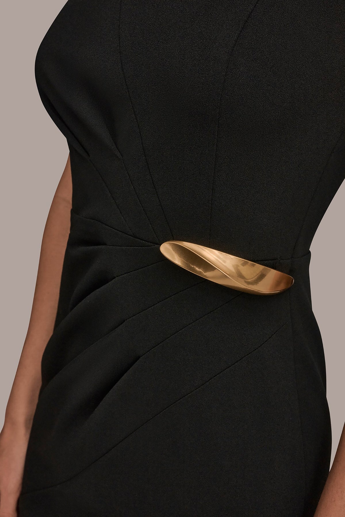 Donna Karan SLEEVELESS PLEATED MIDI SHEATH DRESS