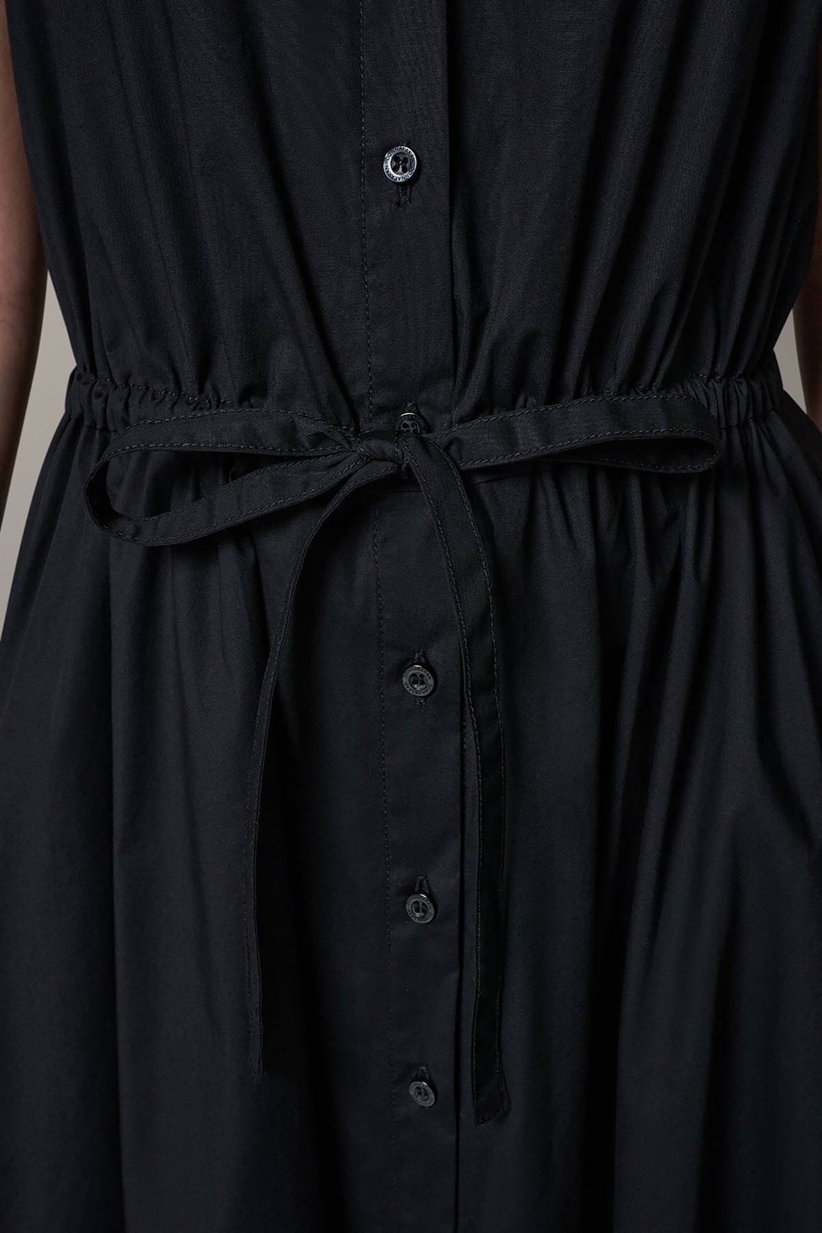 Donna Karan SLEEVELESS MIDI HALTER DRESS