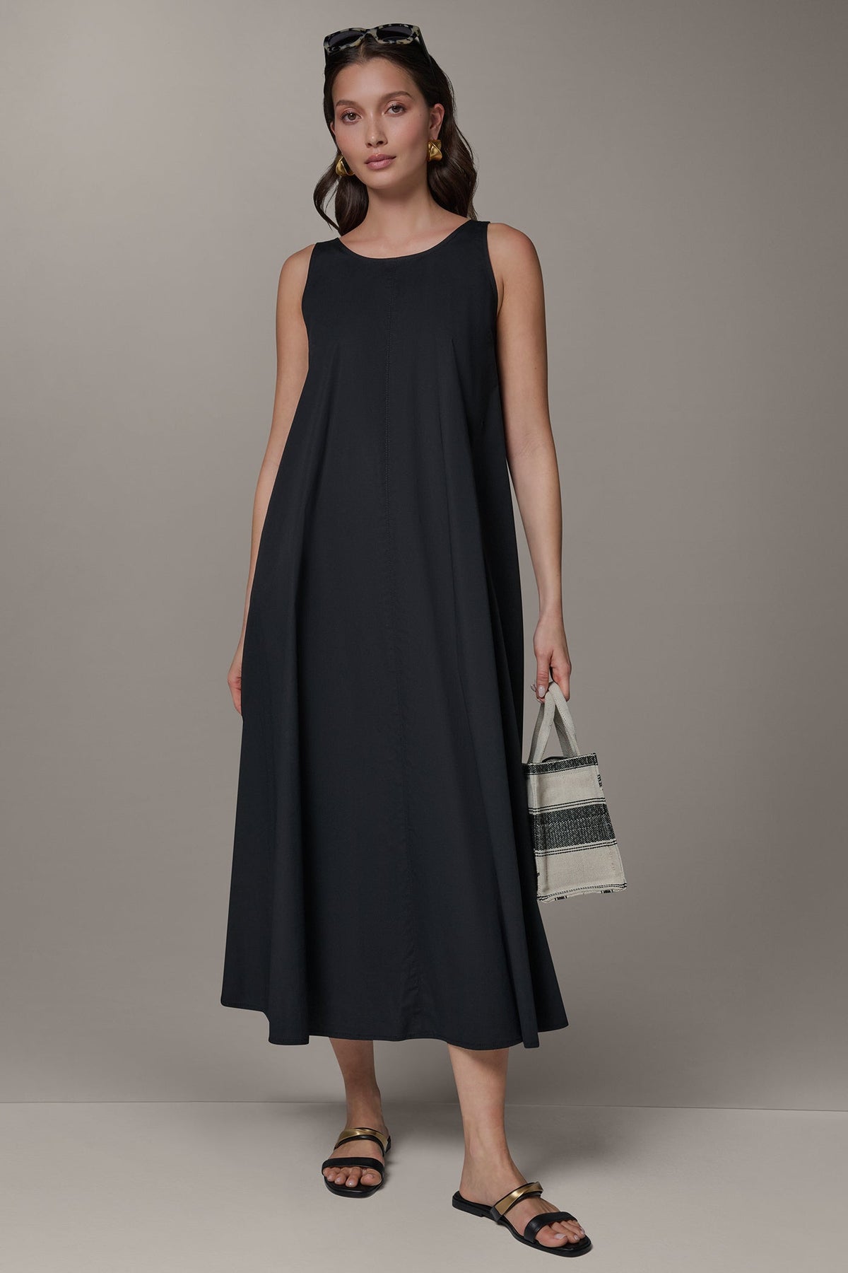 Donna Karan SLEEVELESS MAXI TRAPEZE DRESS