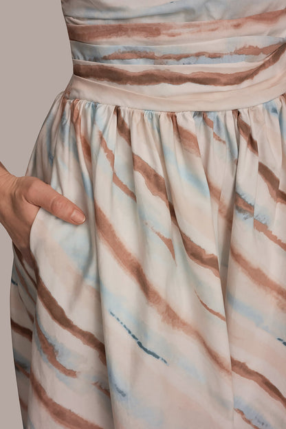 Donna Karan STRAPLESS PRINTED MIDI DRESS