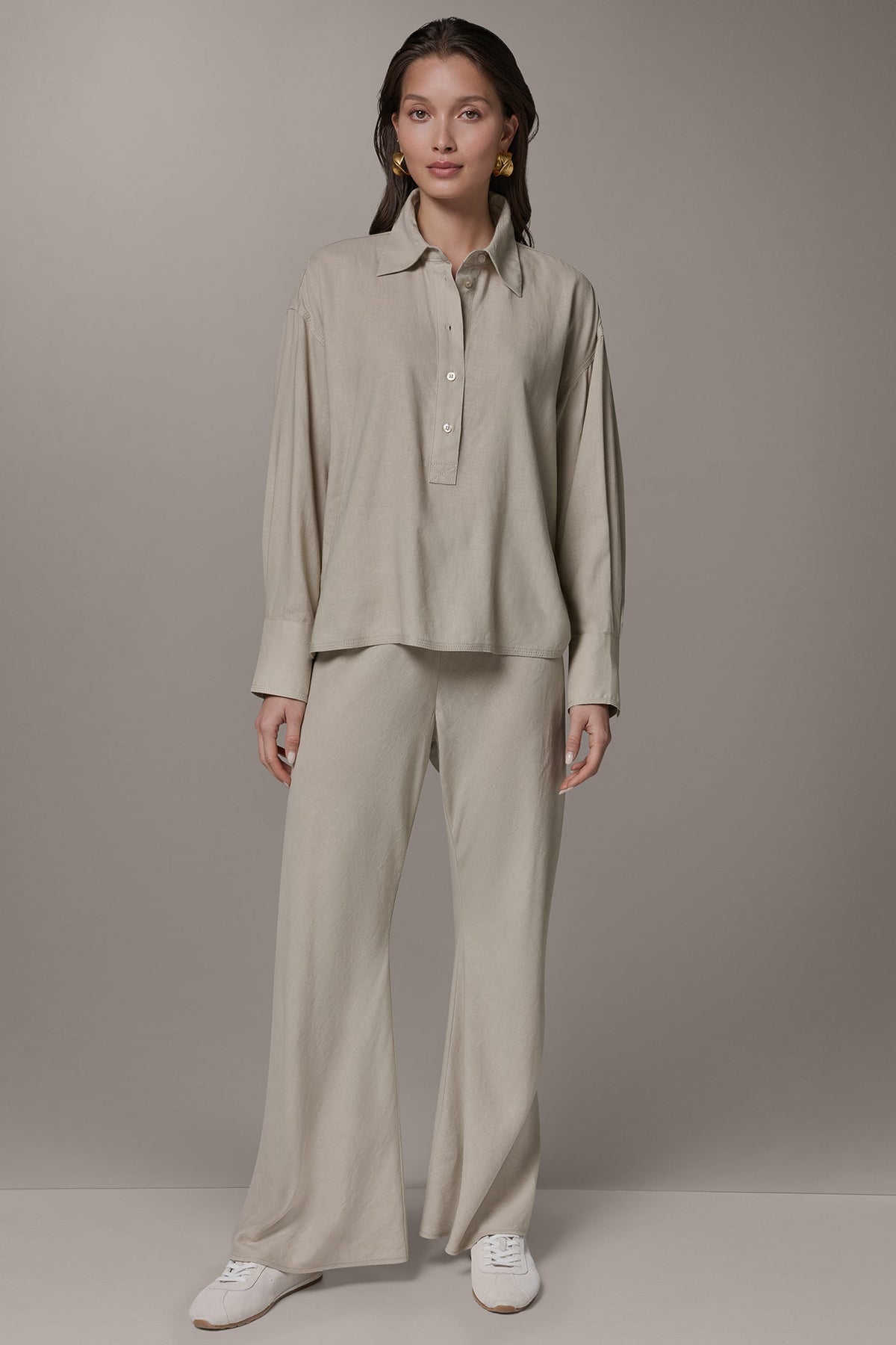 Donna Karan LONG SLEEVE HALF BUTTON BLOUSE