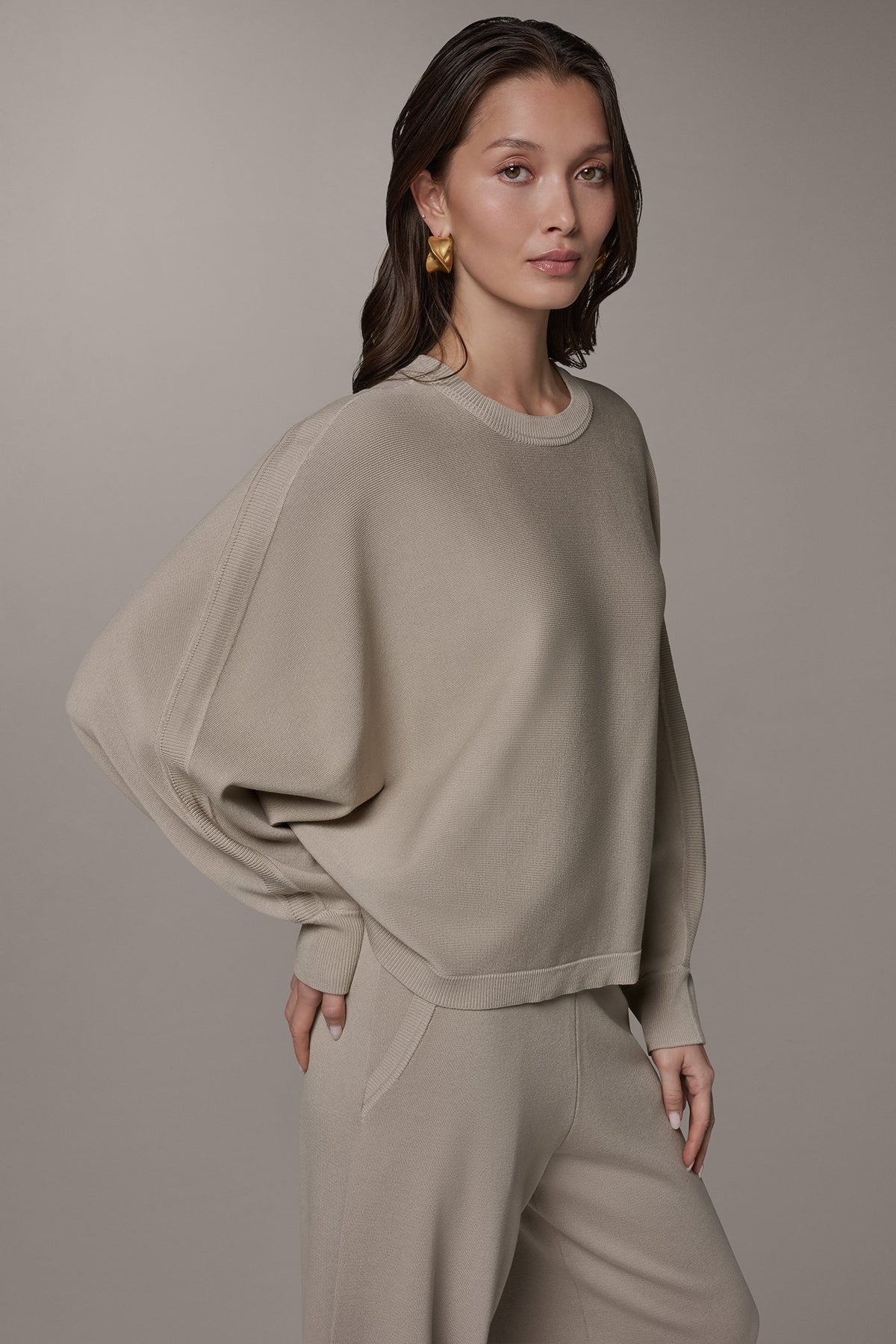 Donna Karan LONG DOLMAN SLEEVE SWEATER