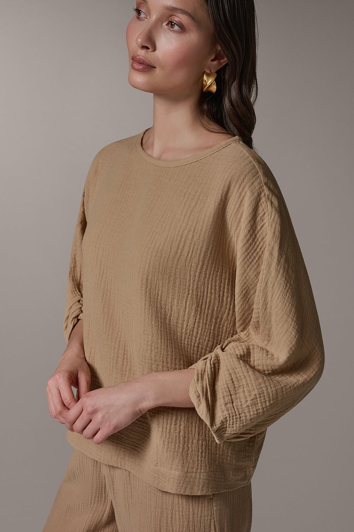 Donna Karan 3/4 SLEEVE TWIST CUFF BLOUSE