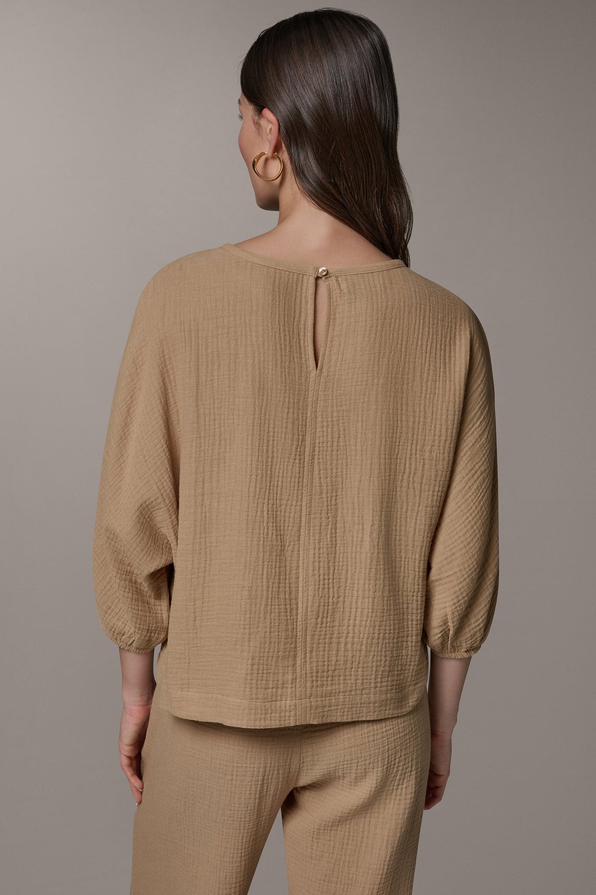 Donna Karan 3/4 SLEEVE TWIST CUFF BLOUSE