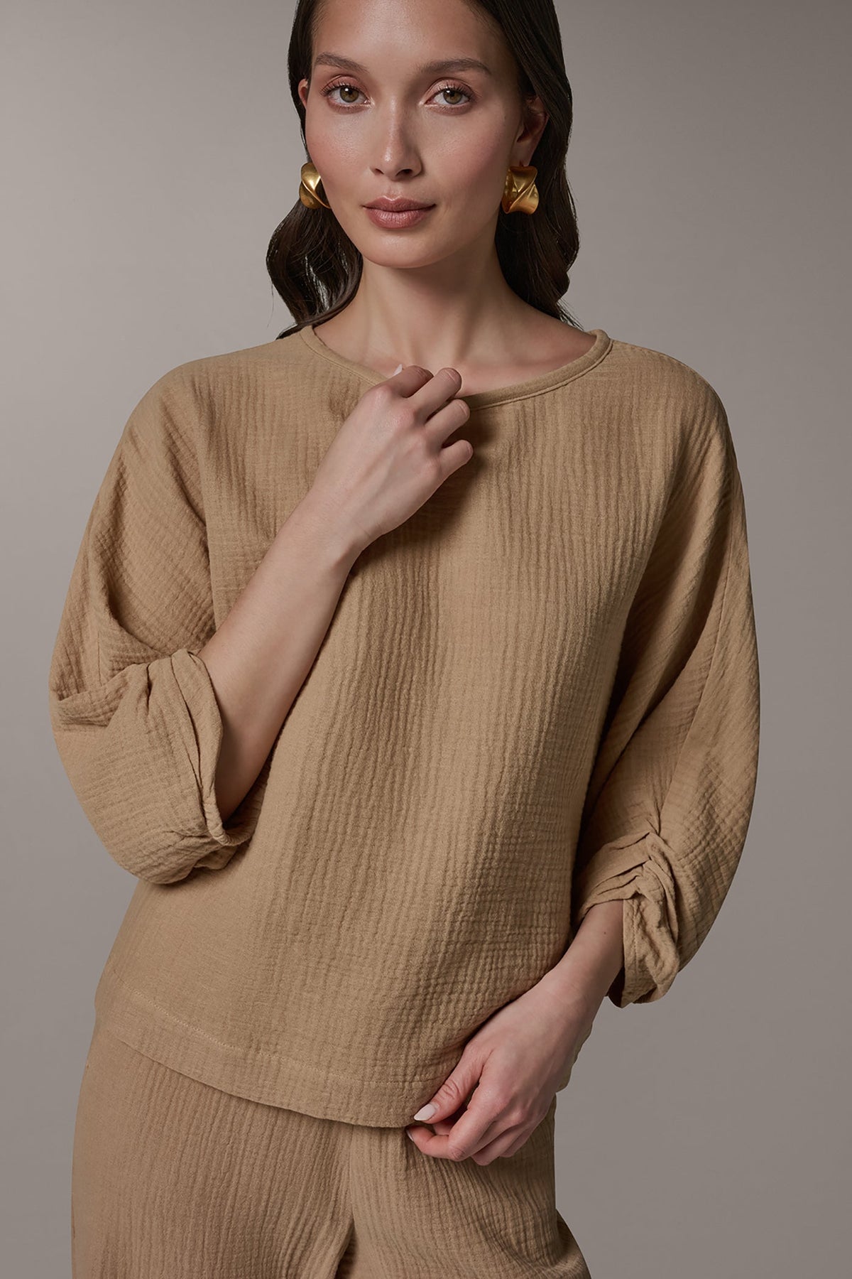 Donna Karan 3/4 SLEEVE TWIST CUFF BLOUSE