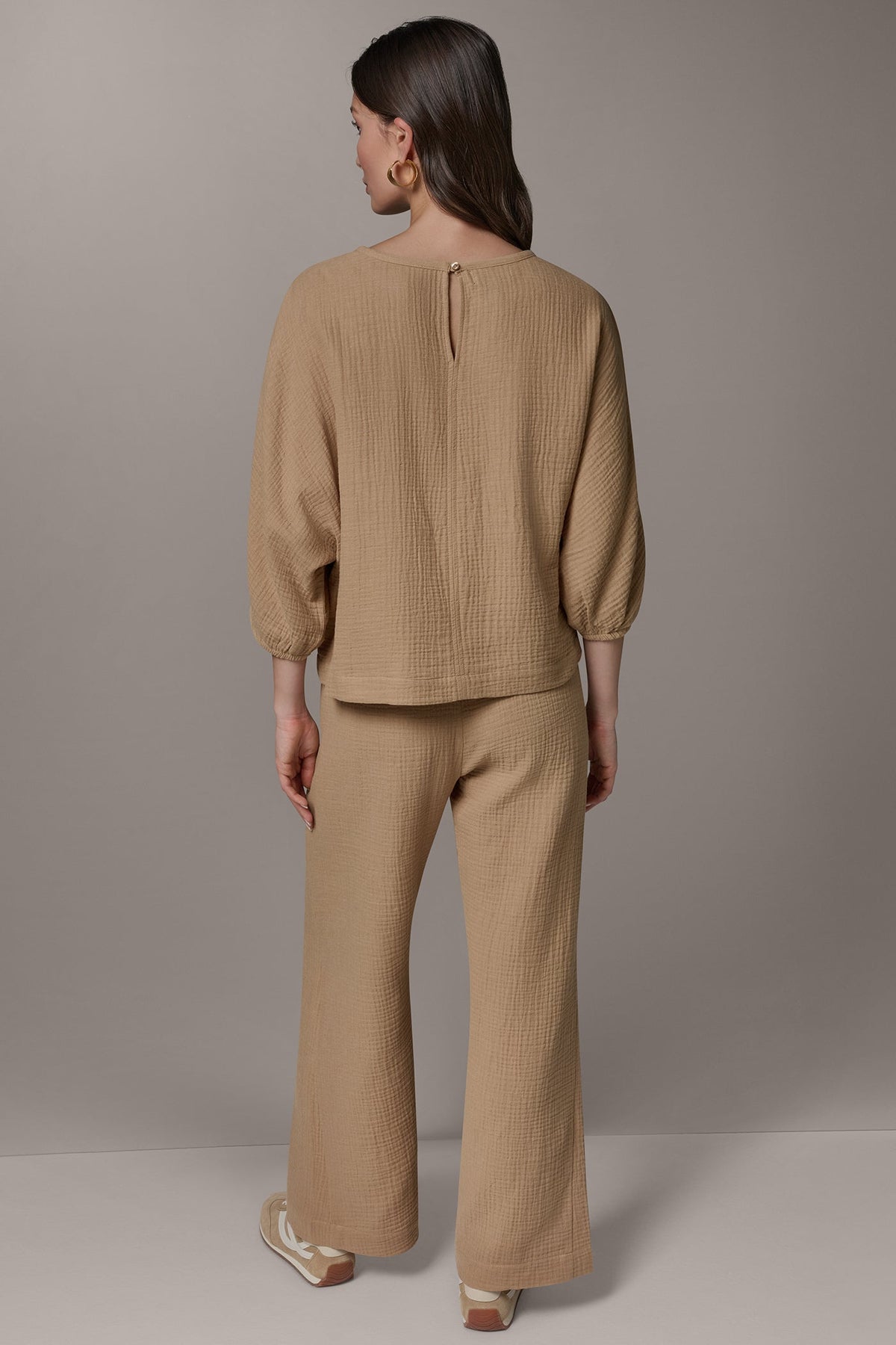 Donna Karan 3/4 SLEEVE TWIST CUFF BLOUSE
