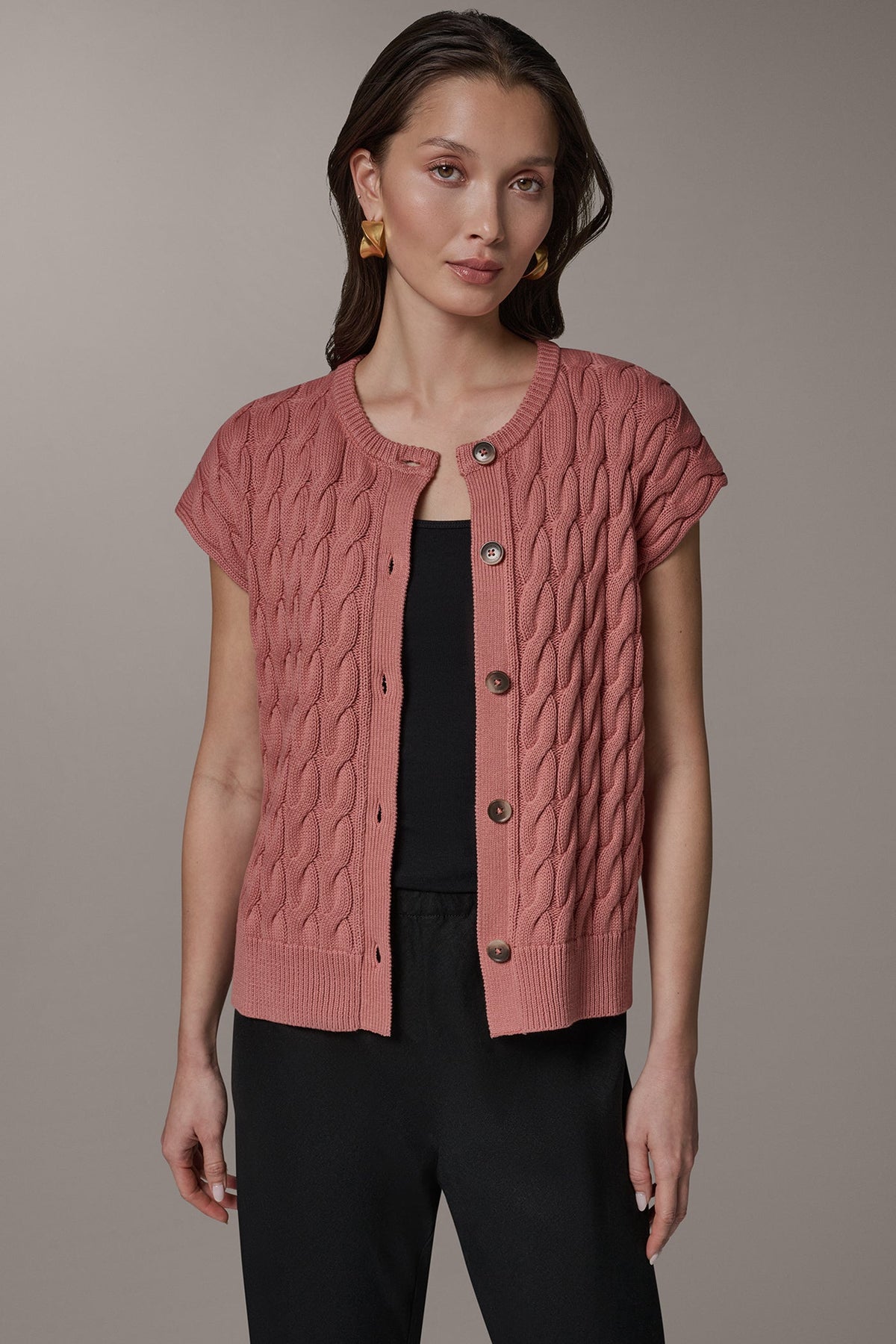 Donna Karan SLEEVELESS CABLE KNIT VEST