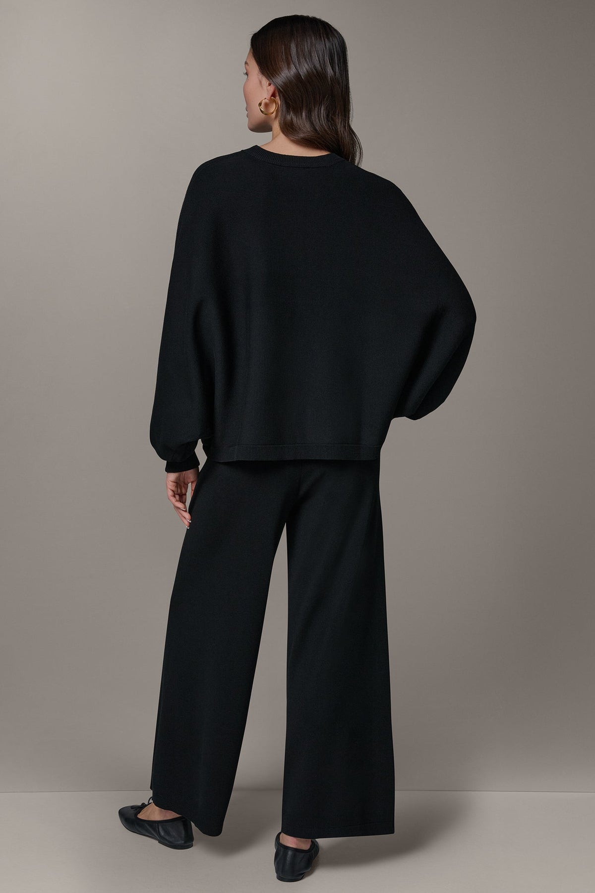 Donna Karan LONG DOLMAN SLEEVE SWEATER
