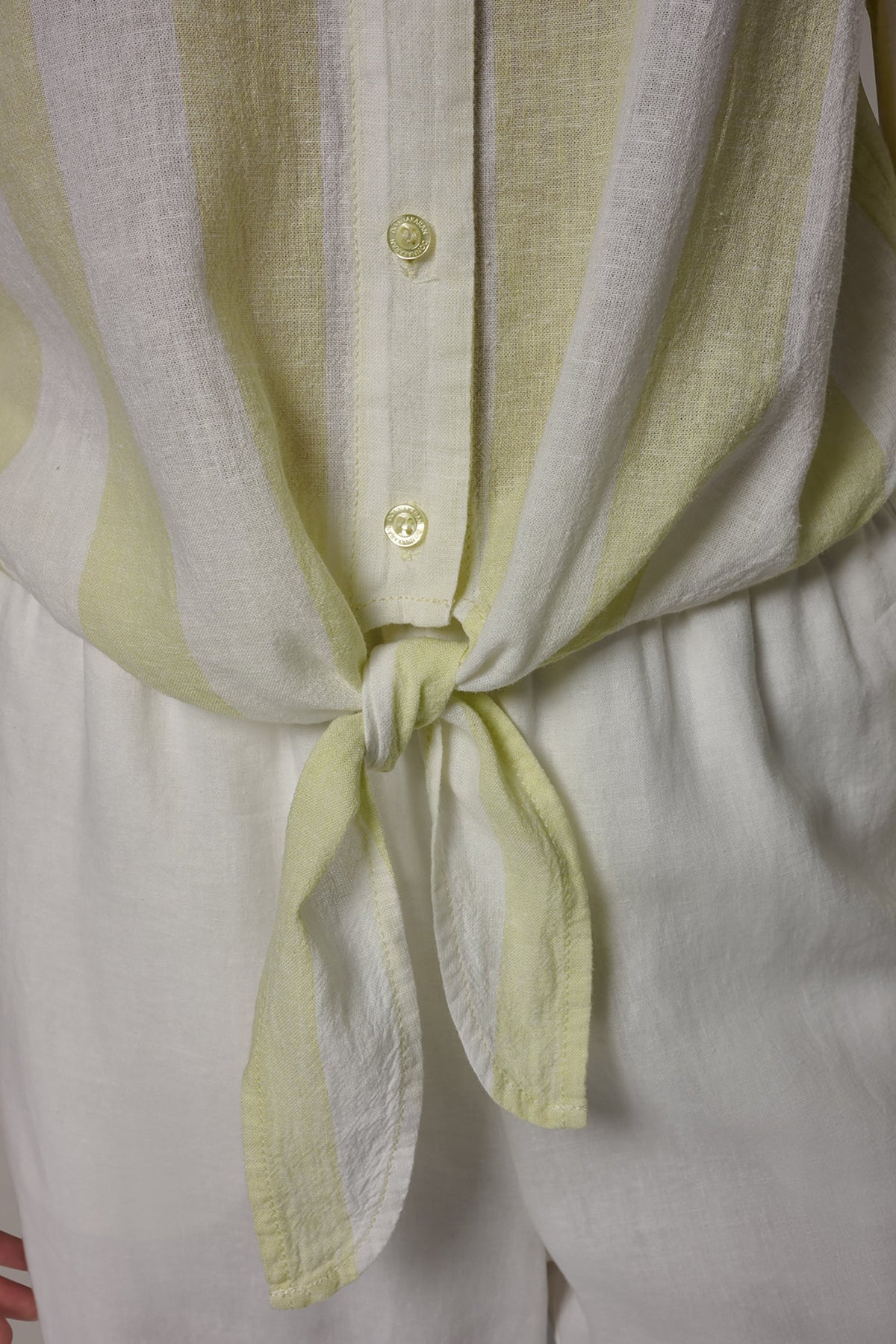 Donna Karan LONG SLEEVE TIE-FRONT BLOUSE