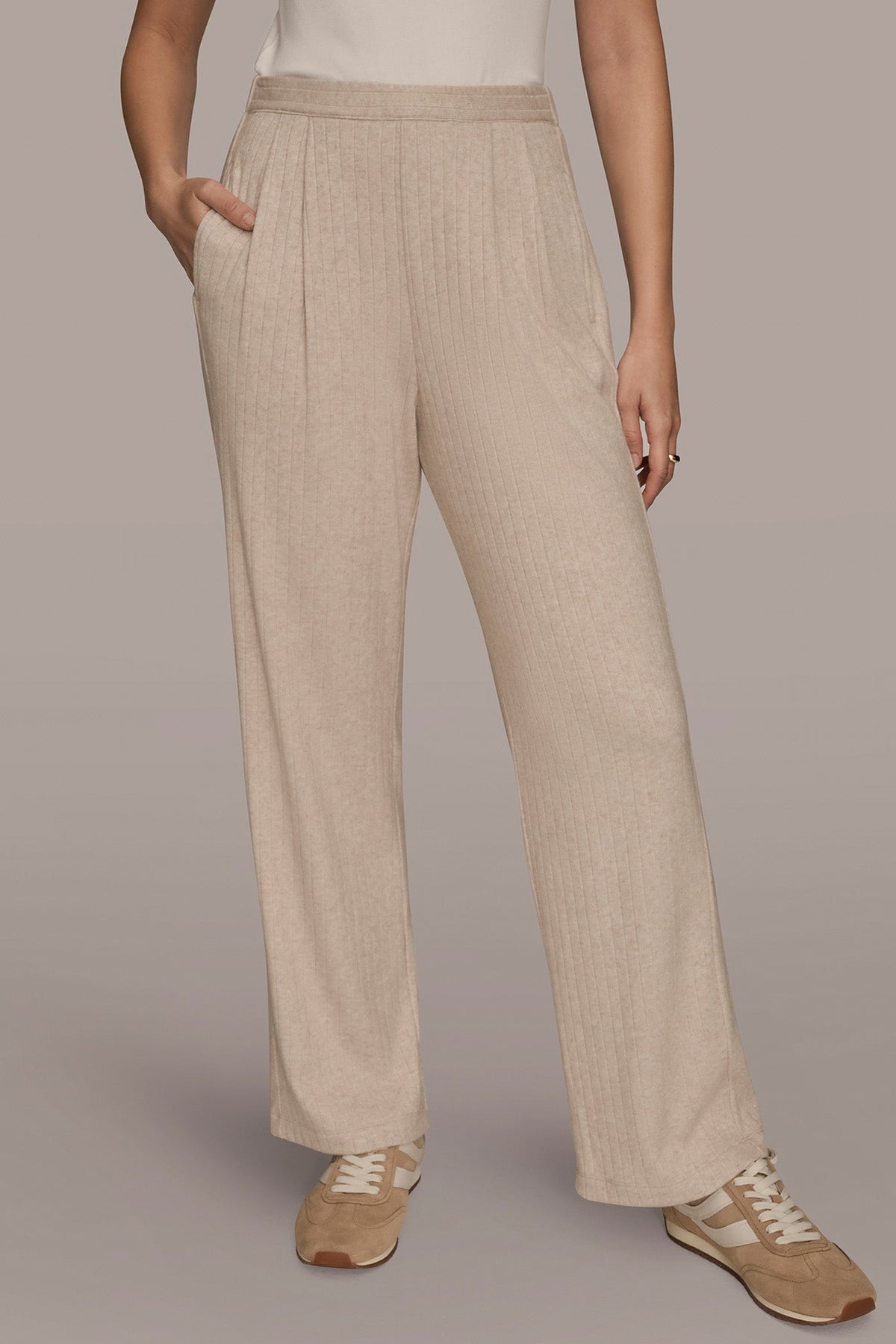 Donna Karan HIGH-RISE PLEATED PANT
