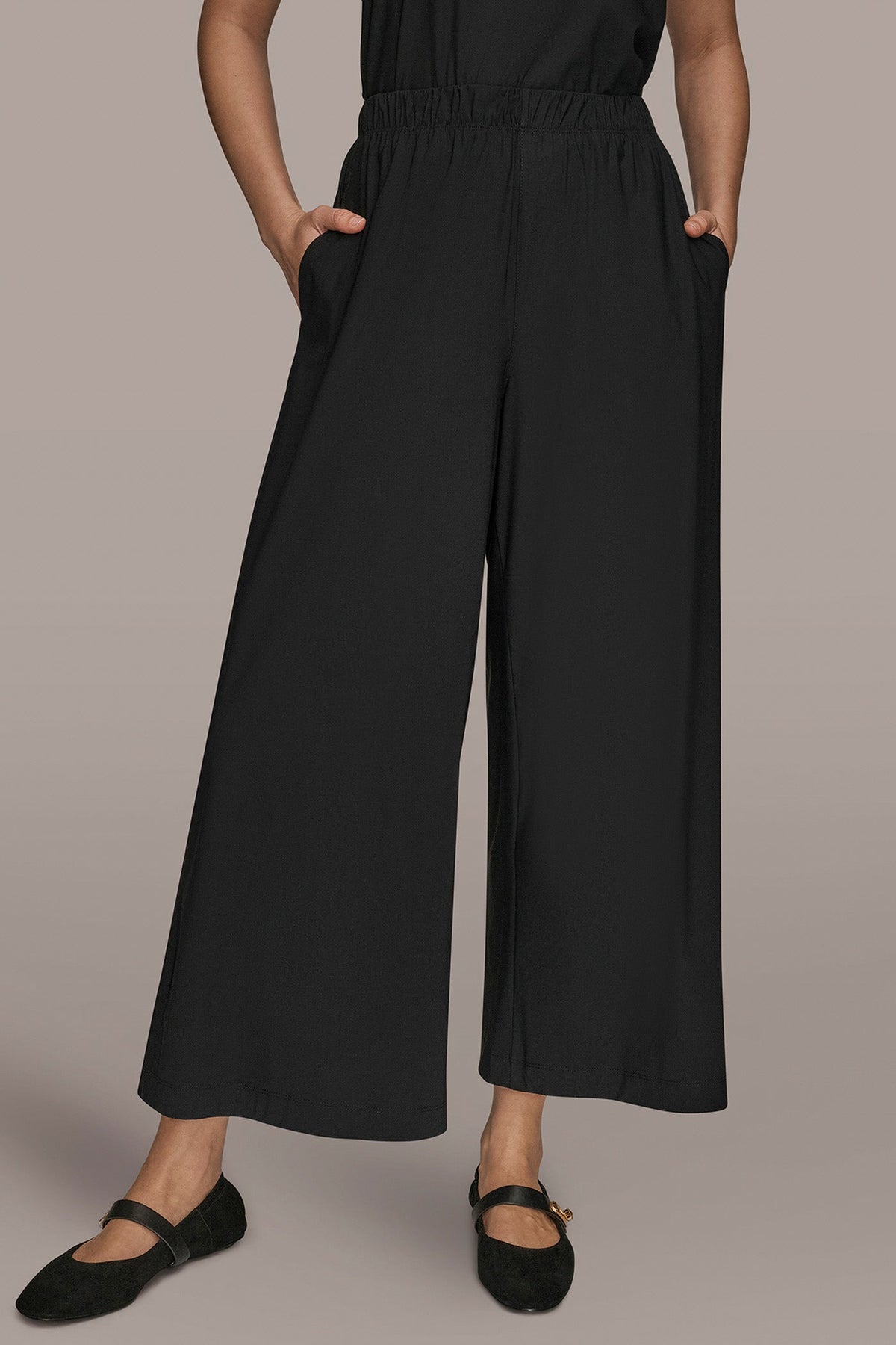 Donna Karan THE MODERN TRAVEL MID-RISE RELAXED ANKLE PANT