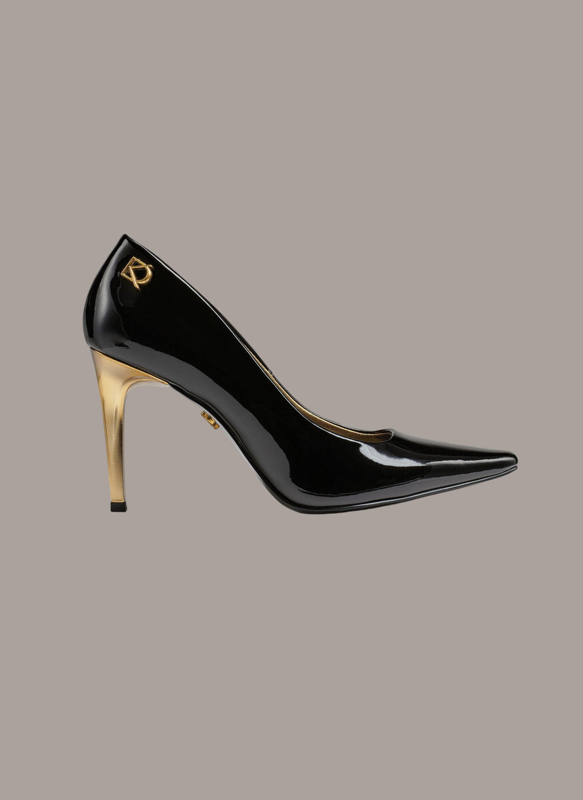 Donna Karan SAVITA HIGH PUMP