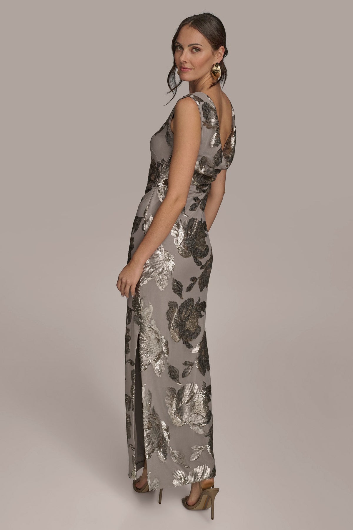 Donna Karan SLEEVELESS FLORAL SEQUIN COWL-BACK GOWN