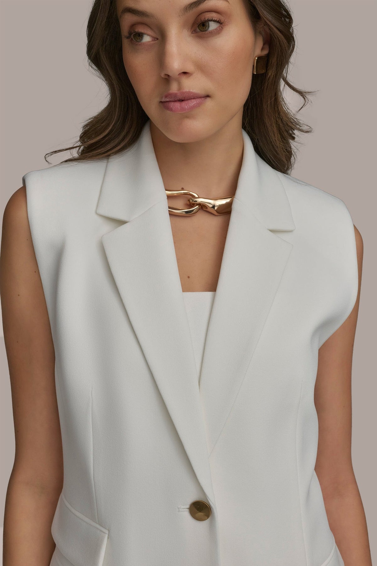 Donna Karan BUTTON VEST WITH POCKET DETAIL