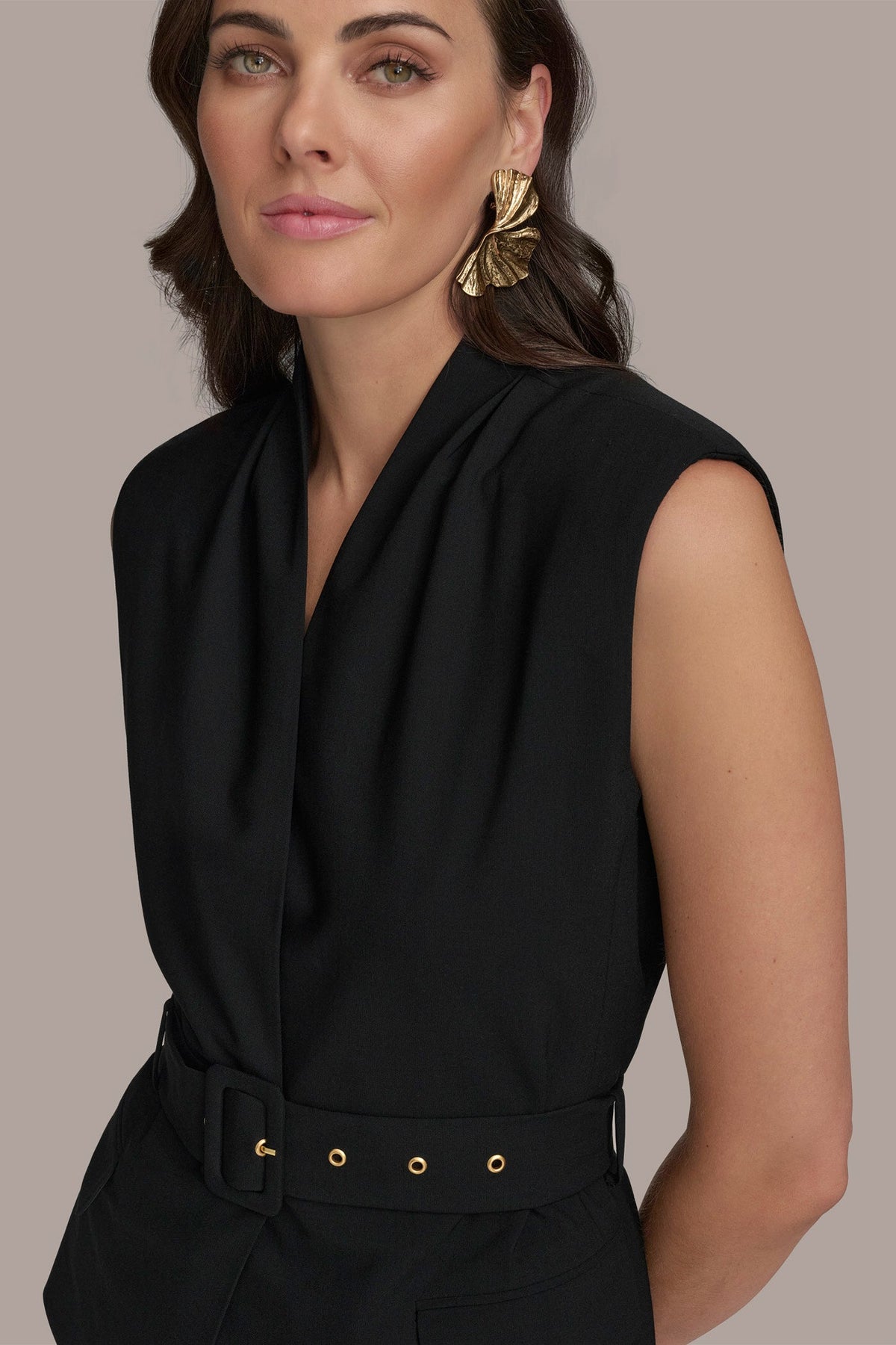 Donna Karan EXTENDED SHOULDER VEST