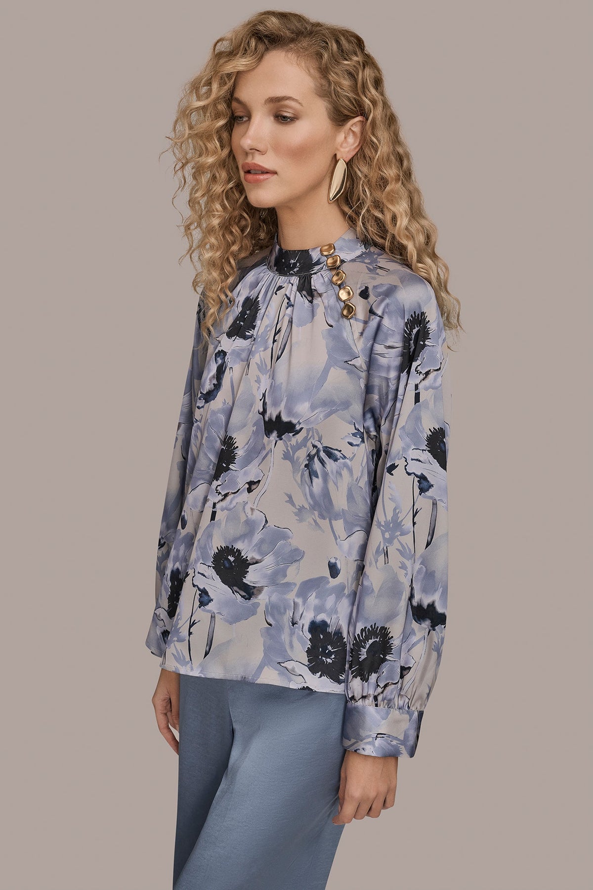 Donna Karan BUTTON-NECK BLOUSE