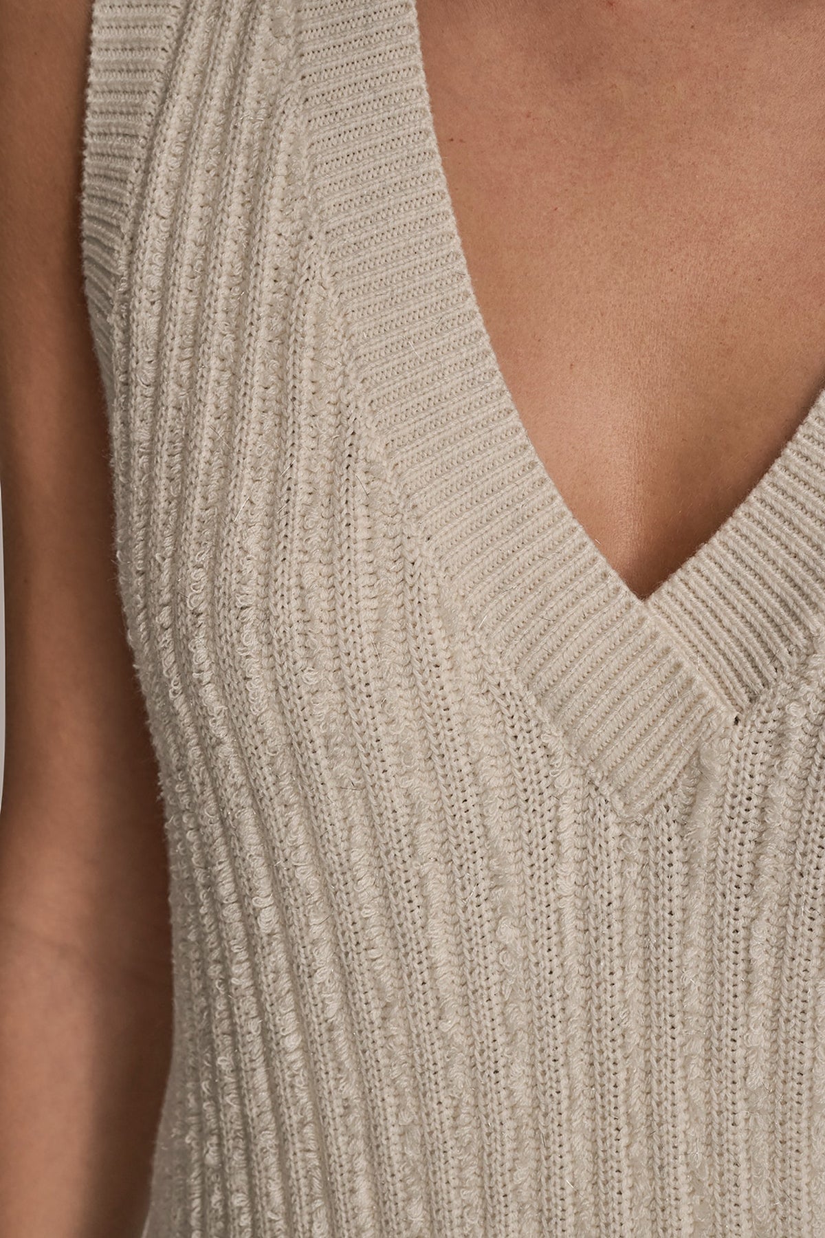 Donna Karan LOOP STITCH SWEATER VEST