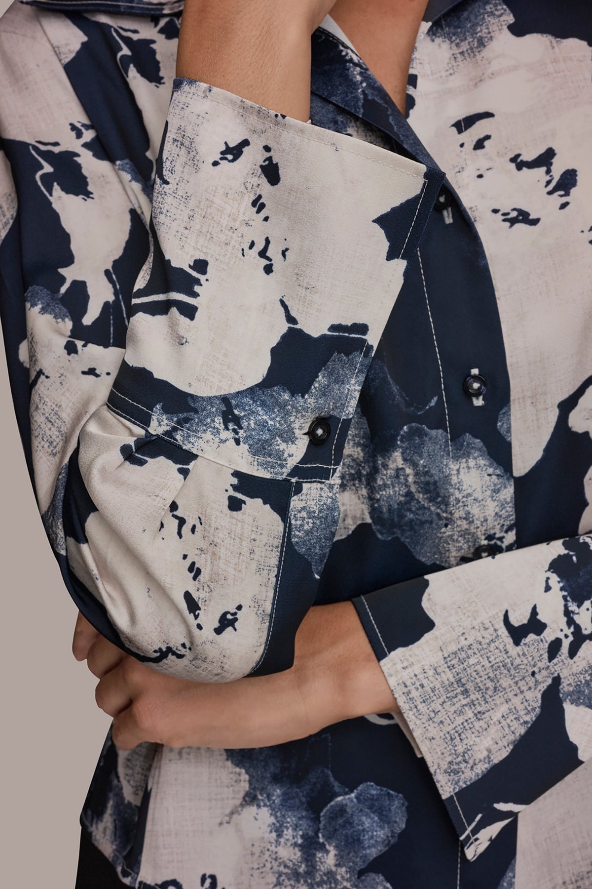 Donna Karan FLORAL PRINT HIGH-LOW BLOUSE