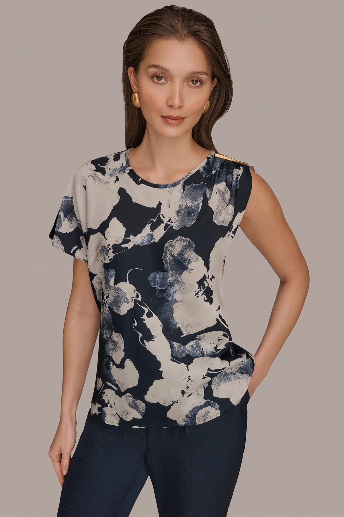 Donna Karan ASYMMETRICAL SHOULDER BLOUSE