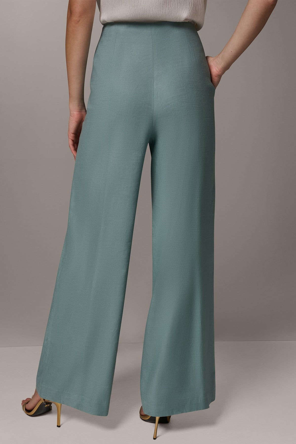 Donna Karan EXTRA HIGH-RISE PLEATED WIDE-LEG PANT