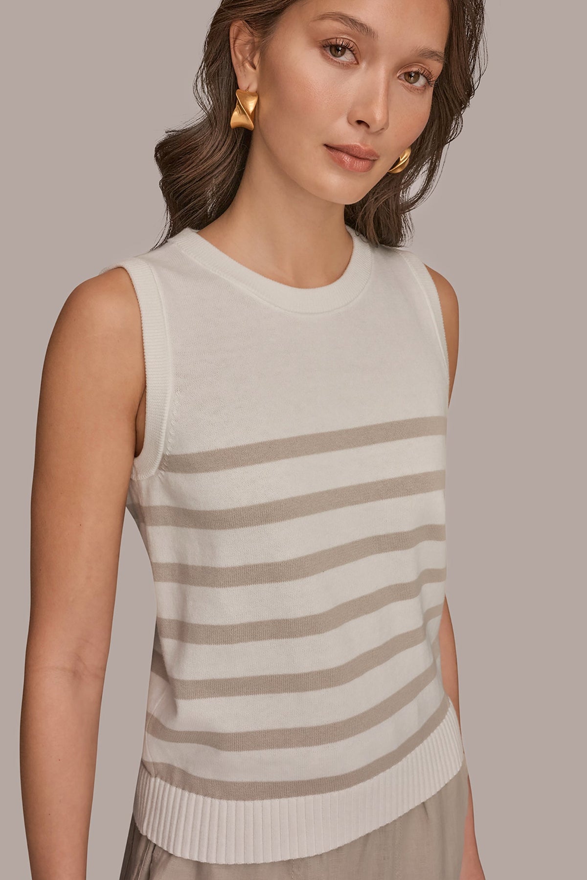 Donna Karan COTTON AND CASHMERE SLEEVELESS STRIPED SWEATER