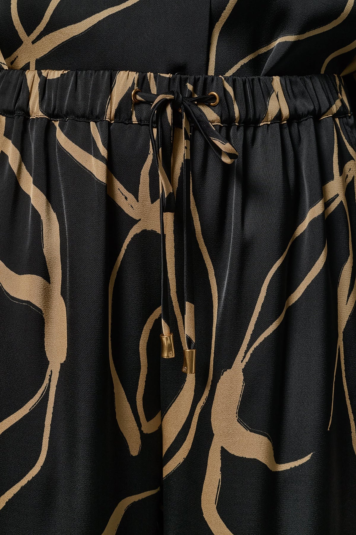 Donna Karan EXTRA HIGH-RISE WIDE-LEG PULL-ON PANT