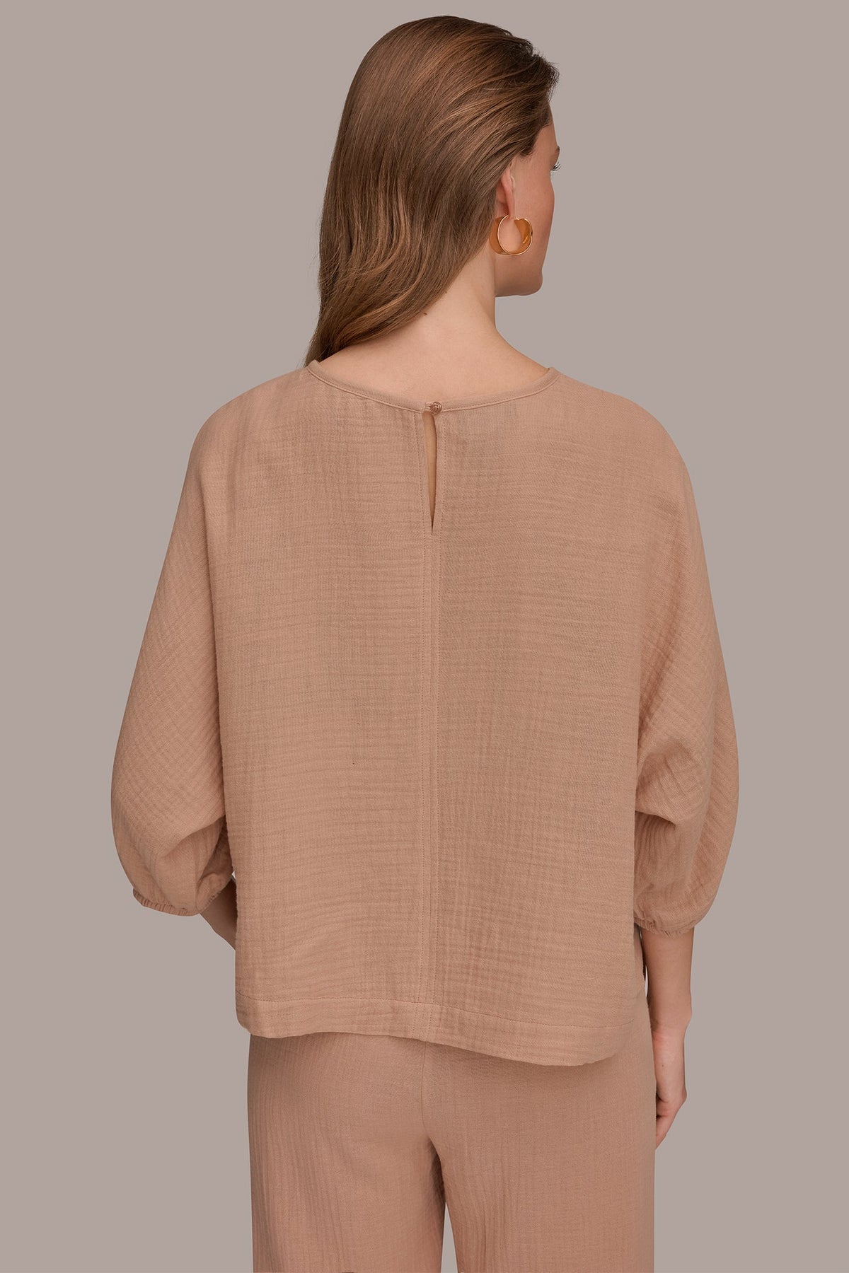 Donna Karan 3/4 SLEEVE TWIST CUFF BLOUSE