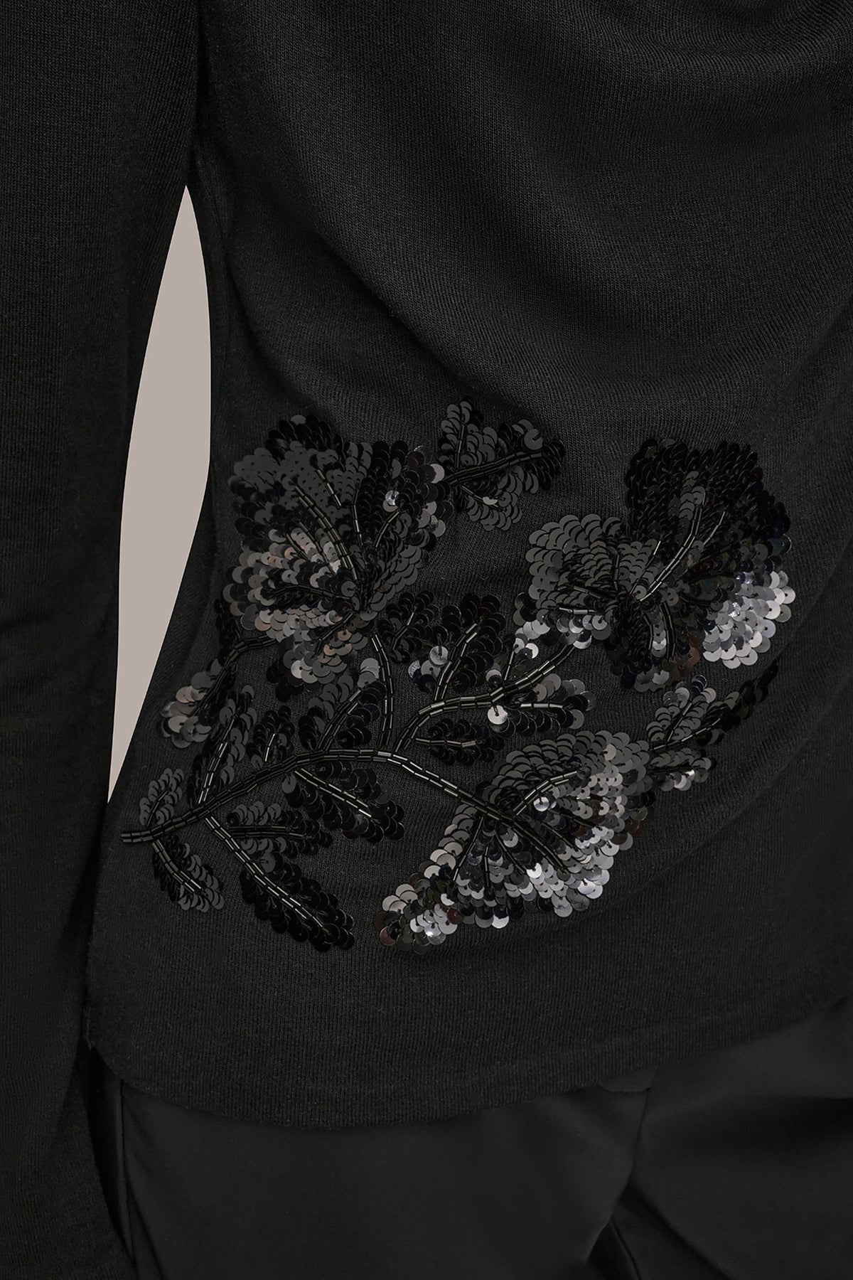 Donna Karan LONG-SLEEVE COWL-NECK FLORAL TOP
