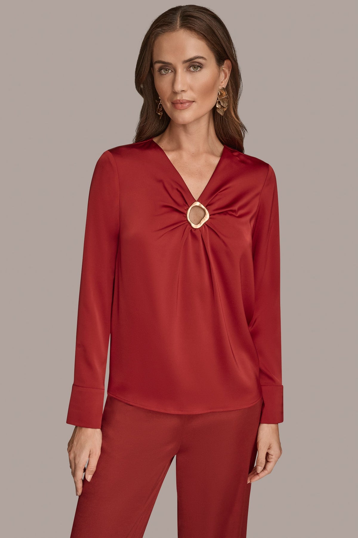 Donna Karan LONG SLEEVE RING V-NECK BLOUSE