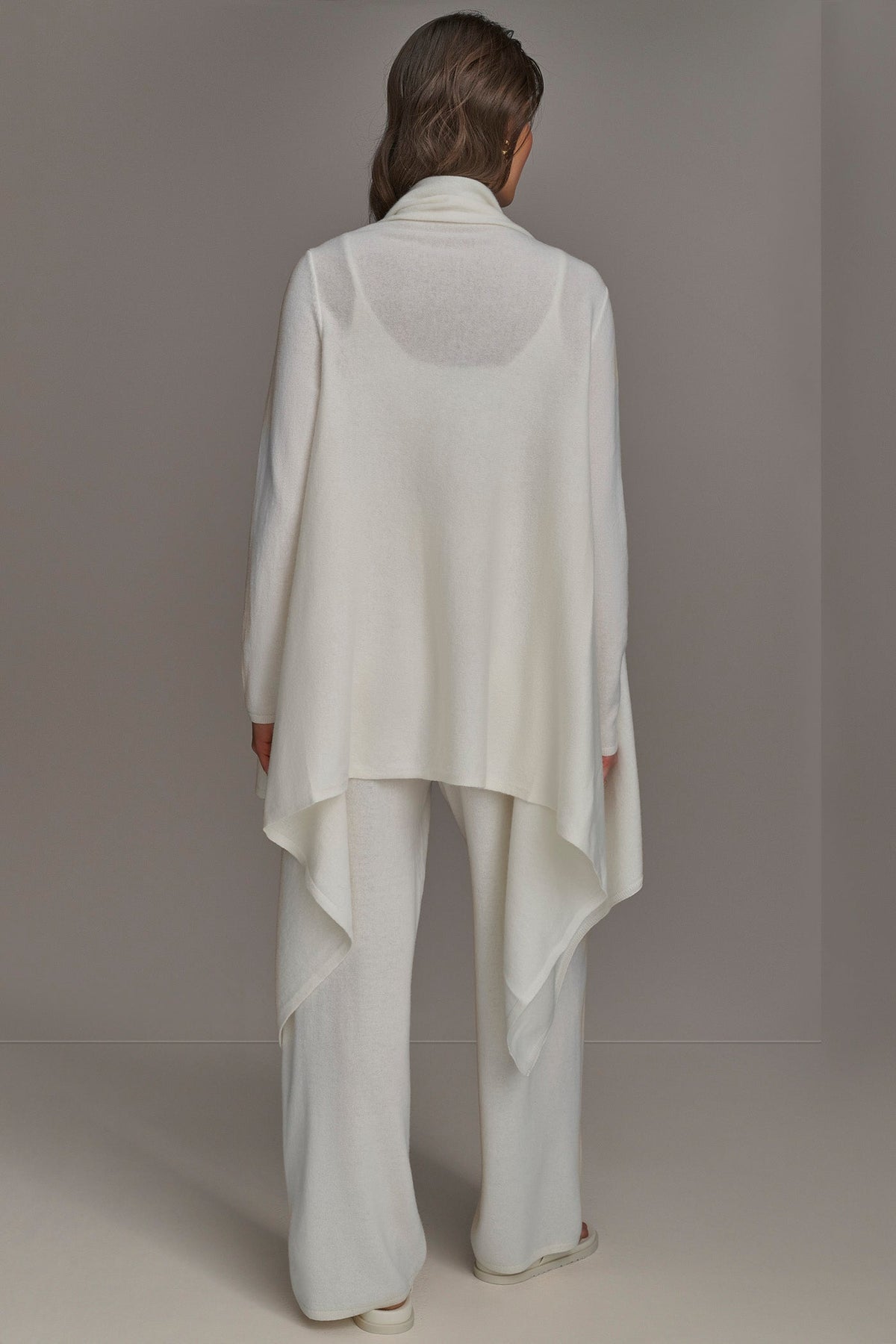 Donna Karan CASHMERE LONG SLEEVE CARDIGAN