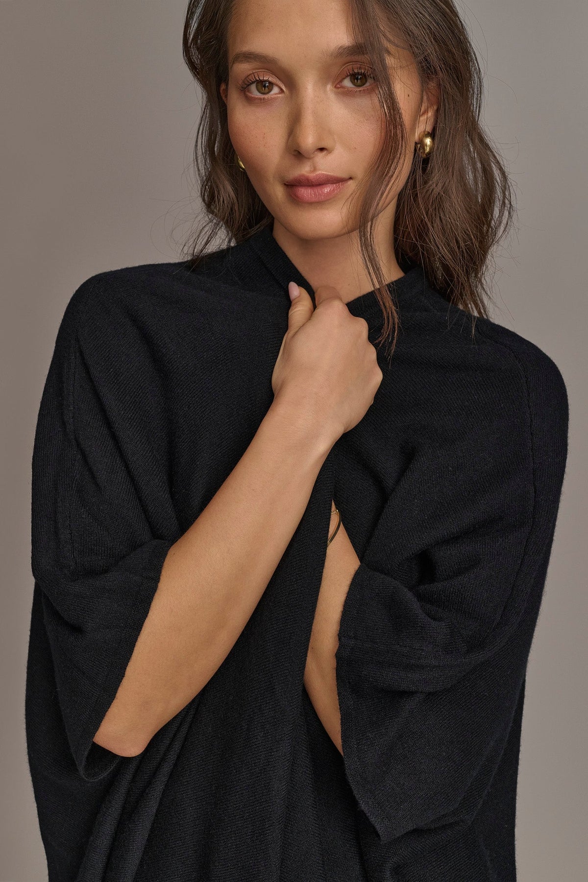 Donna Karan CASHMERE SHORT SLEEVE CARDIGAN