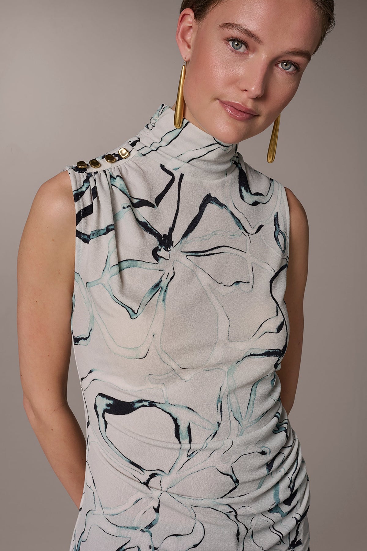 Donna Karan BUTTON SHOULDER BLOUSE