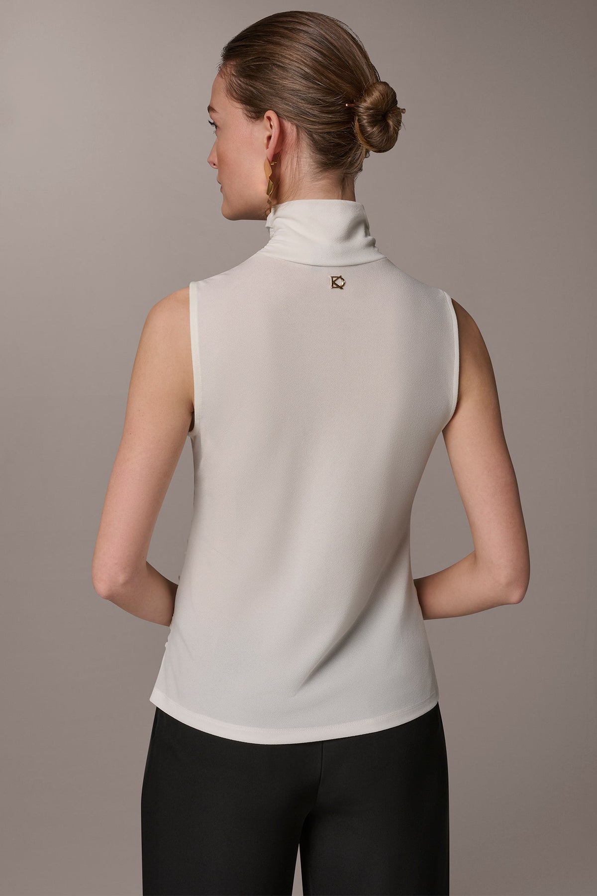 Donna Karan BUTTON SHOULDER BLOUSE