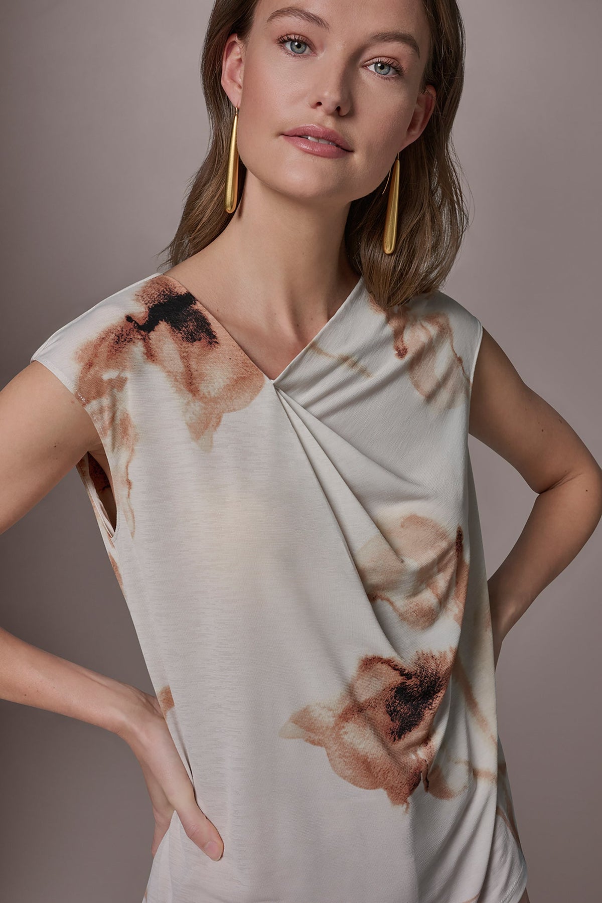 Donna Karan FLORAL ASYMMETRIC BLOUSE