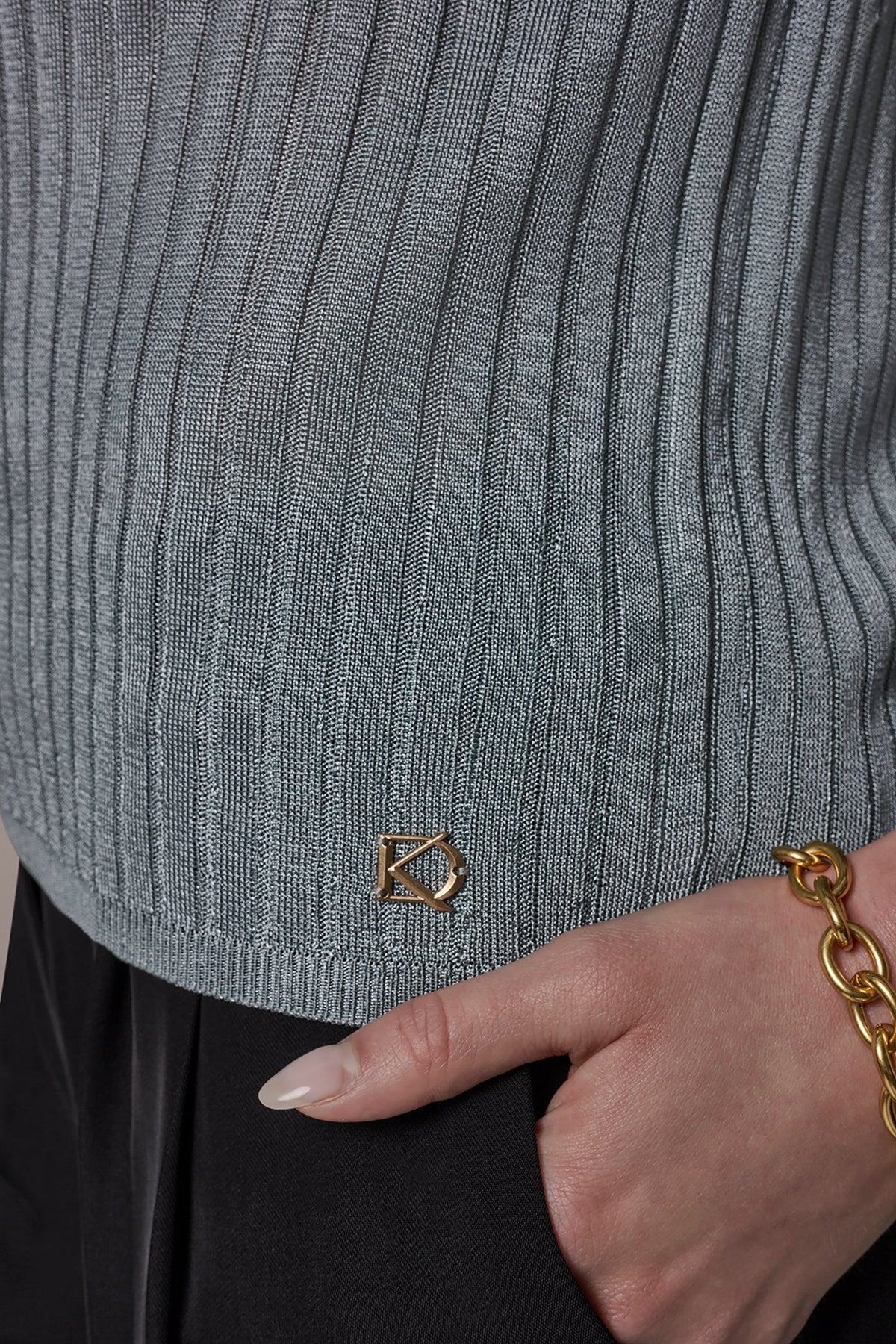 Donna Karan RIB-KNIT POLO SWEATER