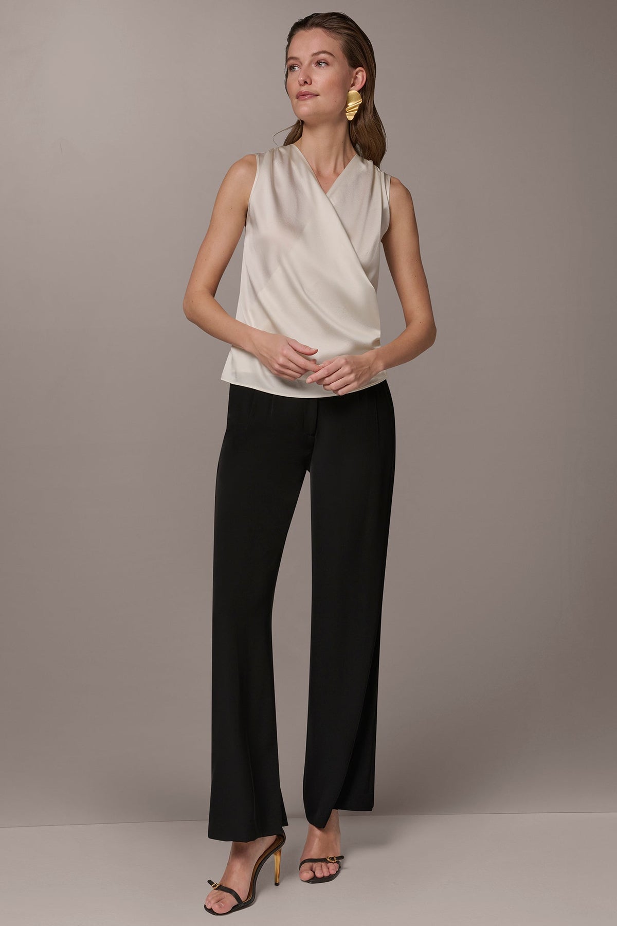 Donna Karan STRETCH-SILK WRAP-EFFECT BLOUSE