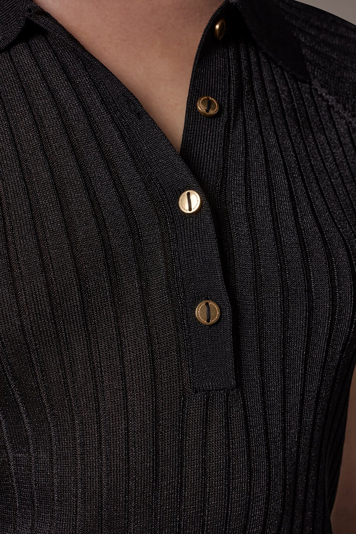 Donna Karan RIB-KNIT POLO SWEATER