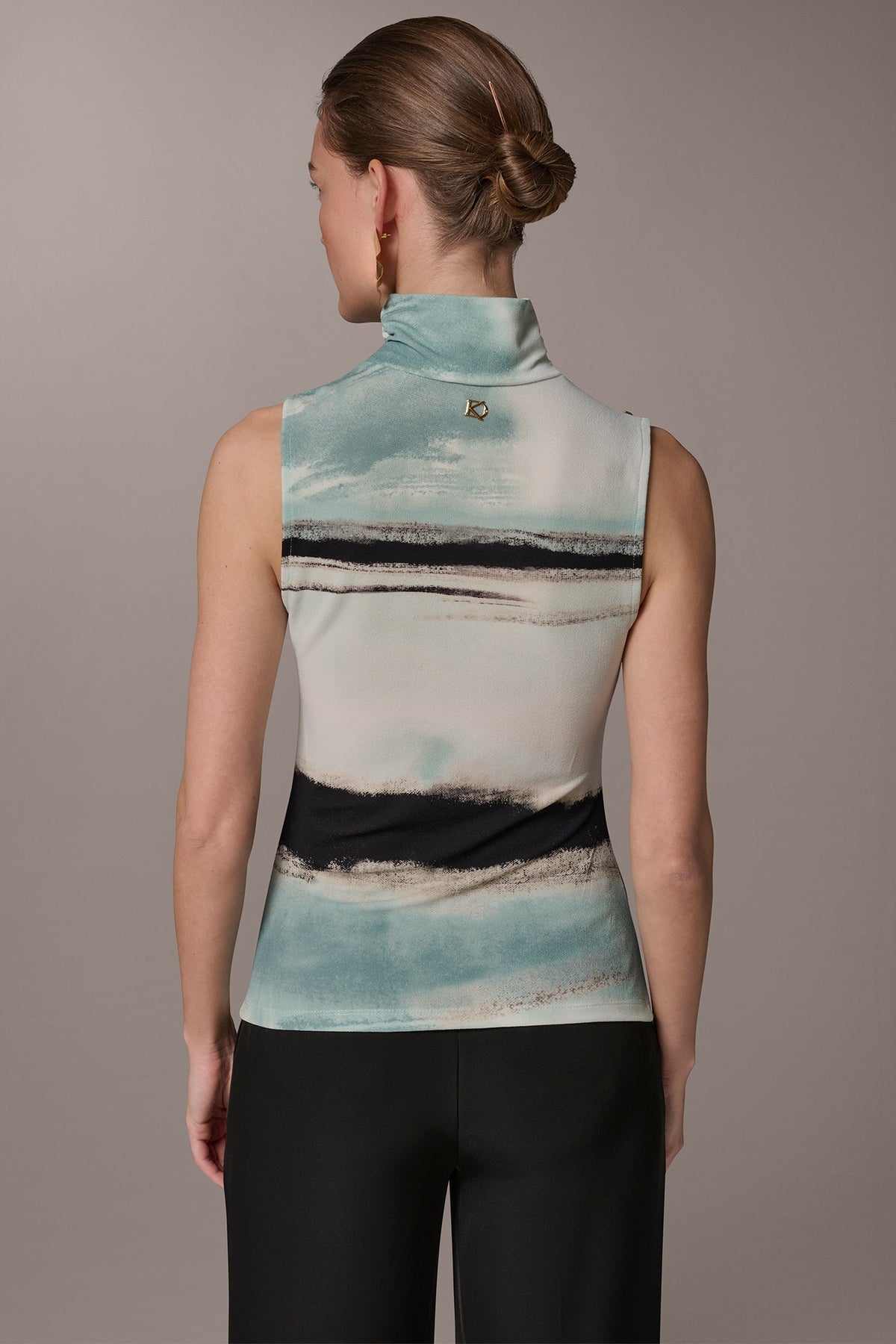 Donna Karan PRINTED BUTTON SHOULDER BLOUSE