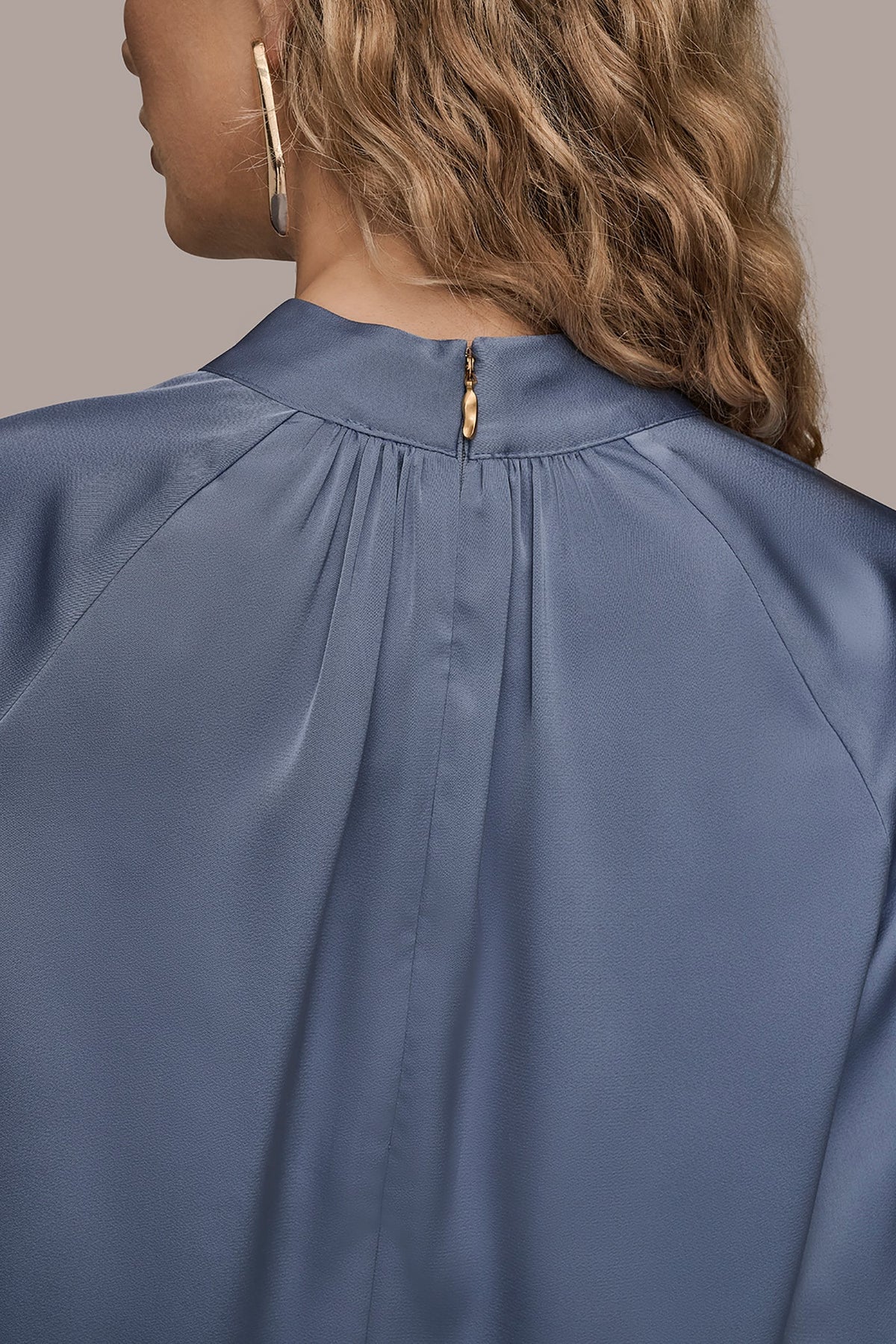 Donna Karan BUTTON-NECK BLOUSE