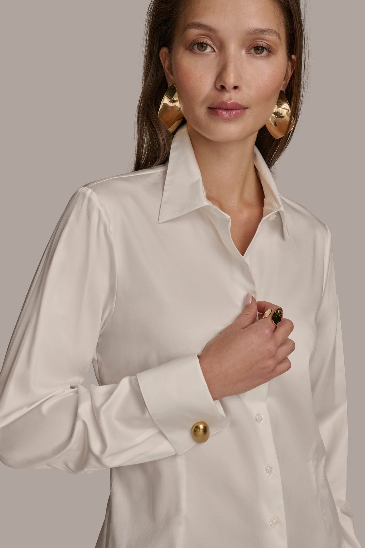 Donna Karan BUTTON UP WITH CUFF HARDWARE TOP