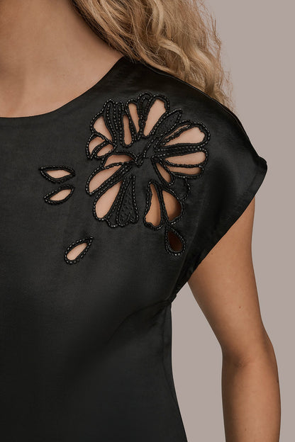 Donna Karan FLORAL-EMBROIDERED BLOUSE