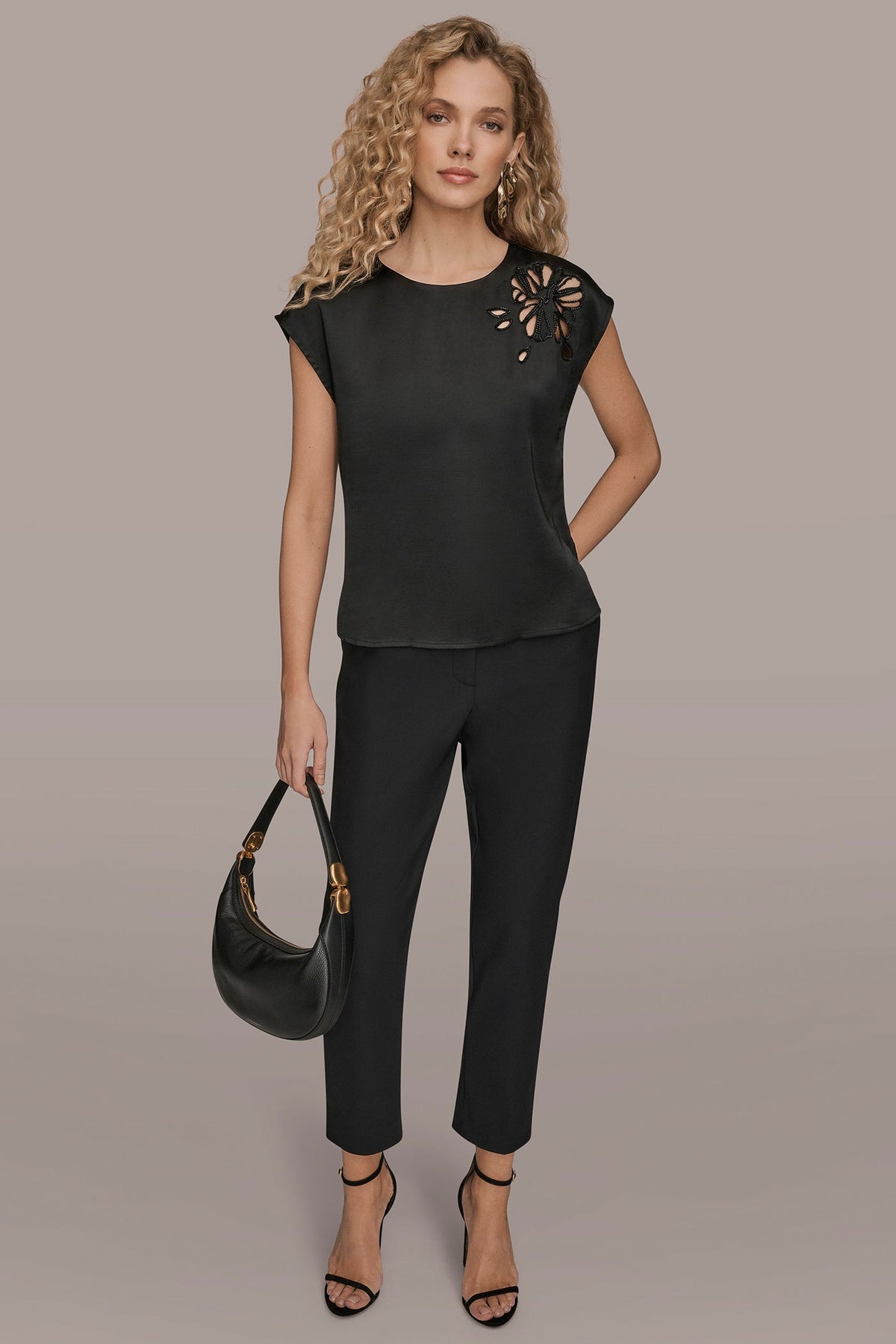 Donna Karan FLORAL-EMBROIDERED BLOUSE