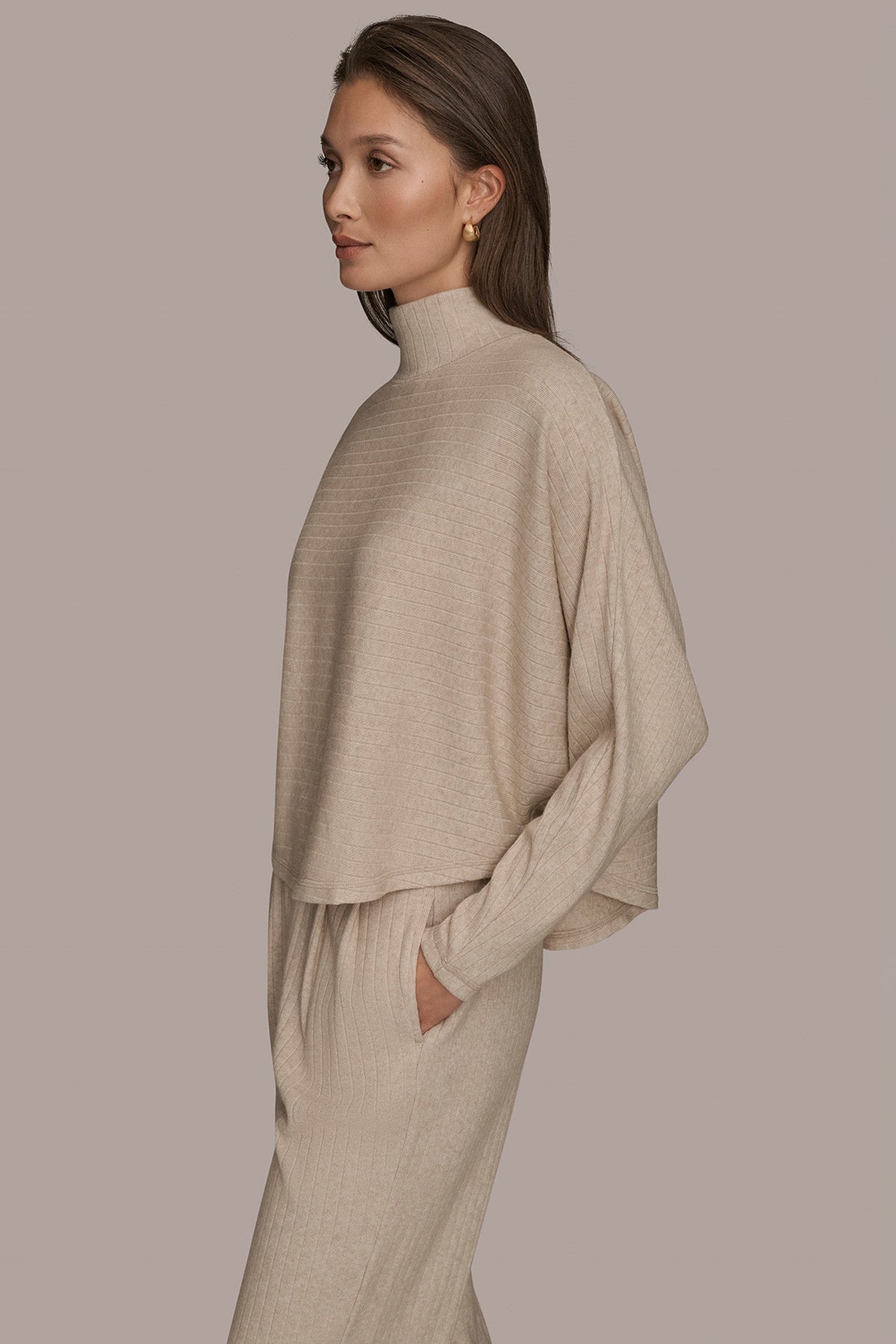 Donna Karan MOCK-NECK TOP