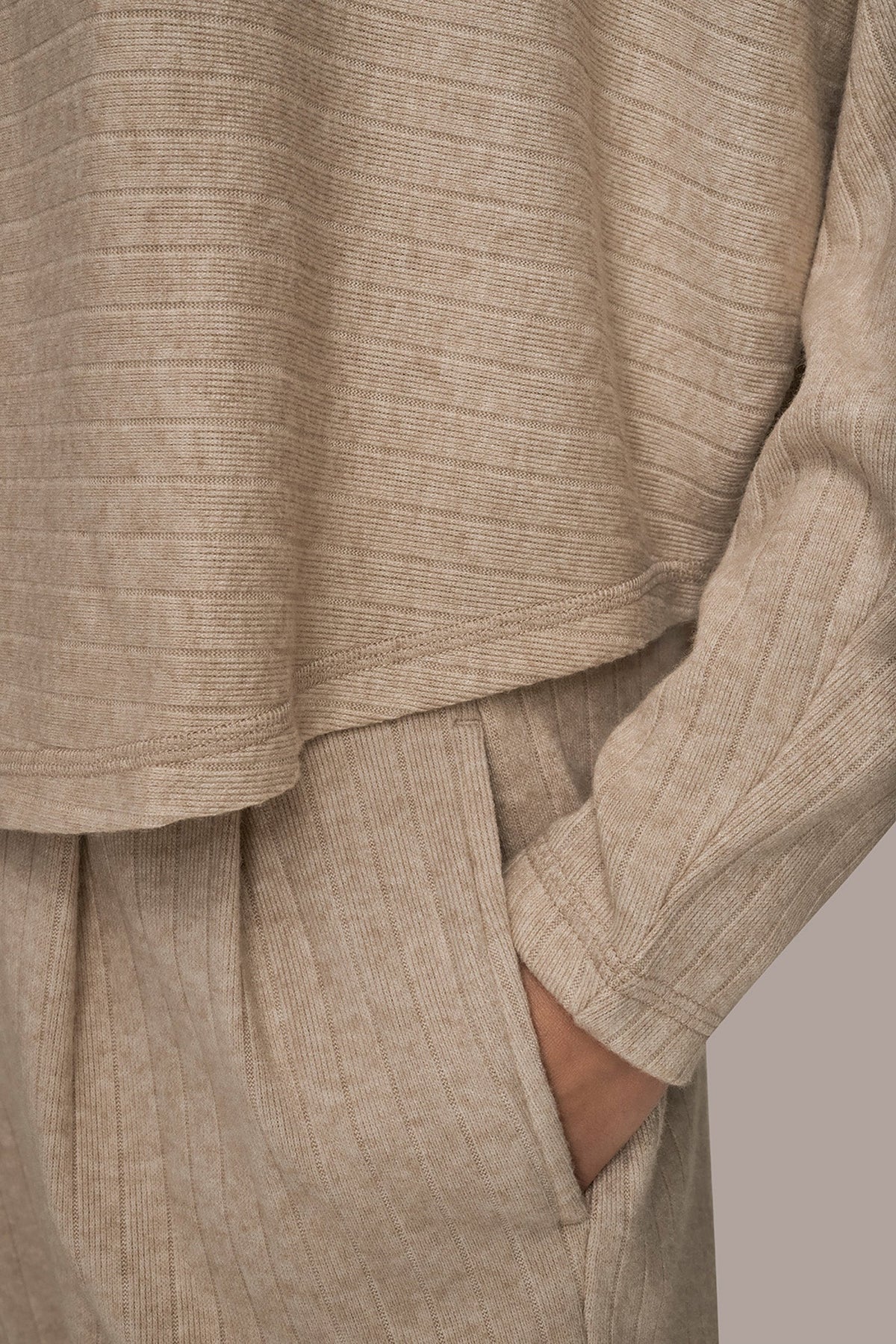 Donna Karan MOCK-NECK TOP